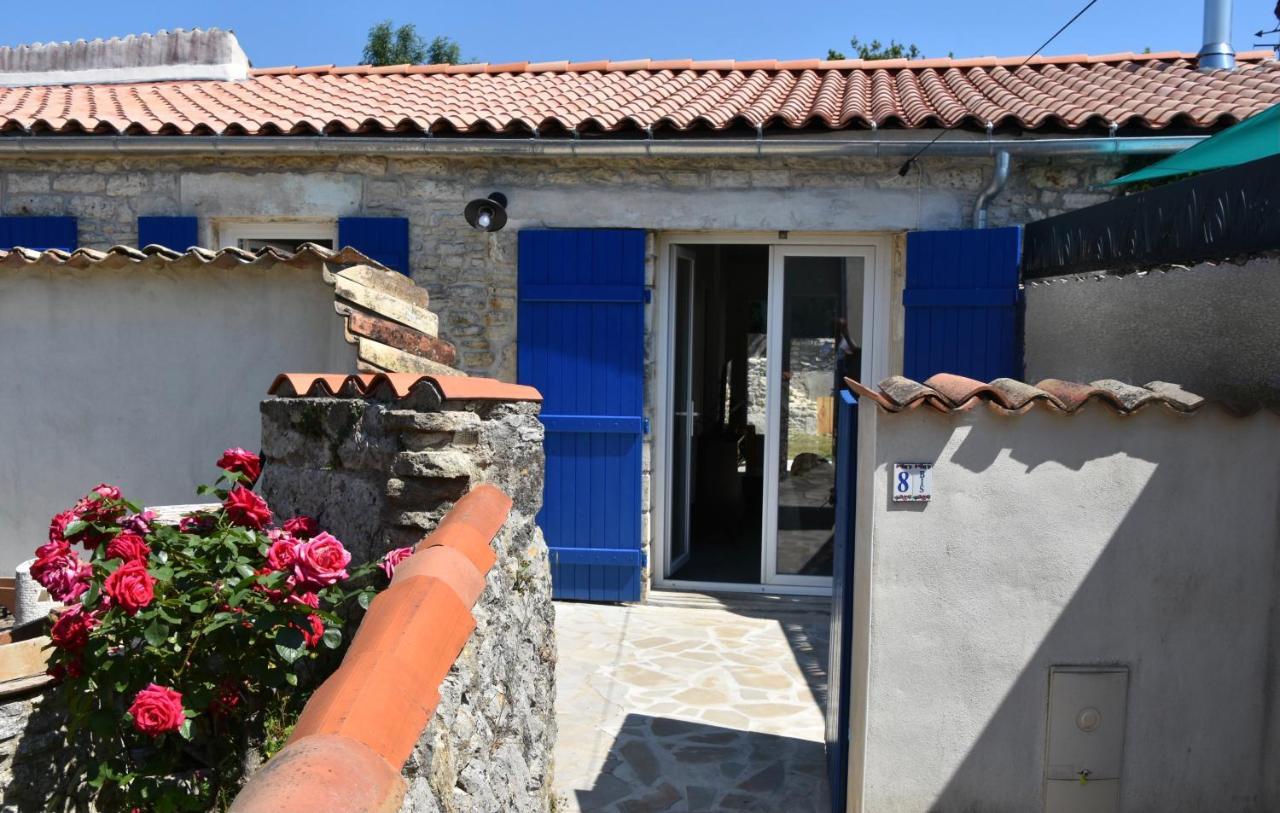 Le Chai De Saint-Pierre Exteriör bild